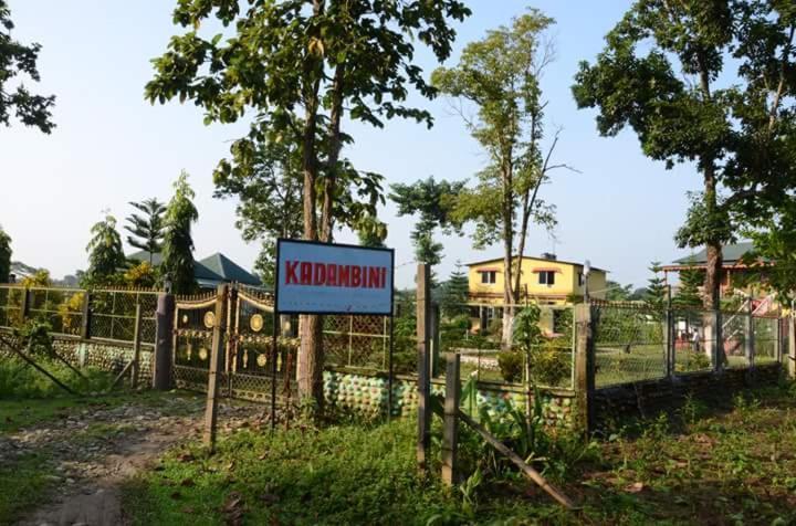 Kadambini Resort Lataguri Ngoại thất bức ảnh